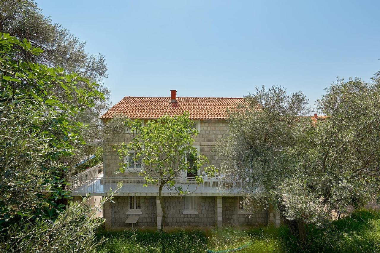 Apartmani Kuca U Maslinama Sveti Stefan Zewnętrze zdjęcie