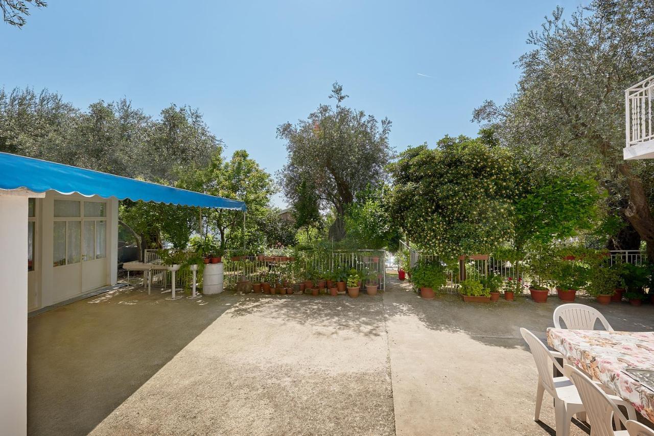 Apartmani Kuca U Maslinama Sveti Stefan Zewnętrze zdjęcie
