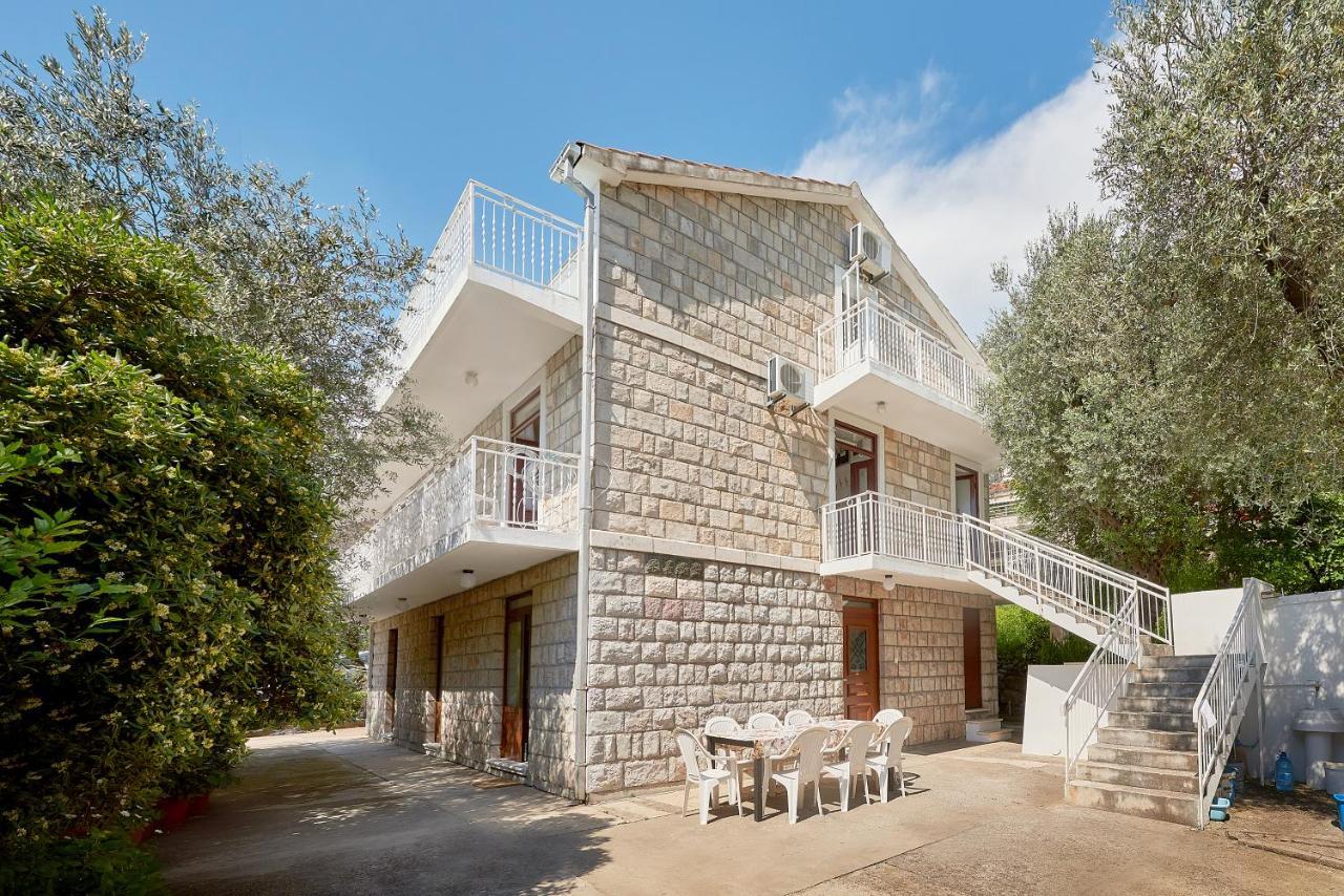 Apartmani Kuca U Maslinama Sveti Stefan Zewnętrze zdjęcie