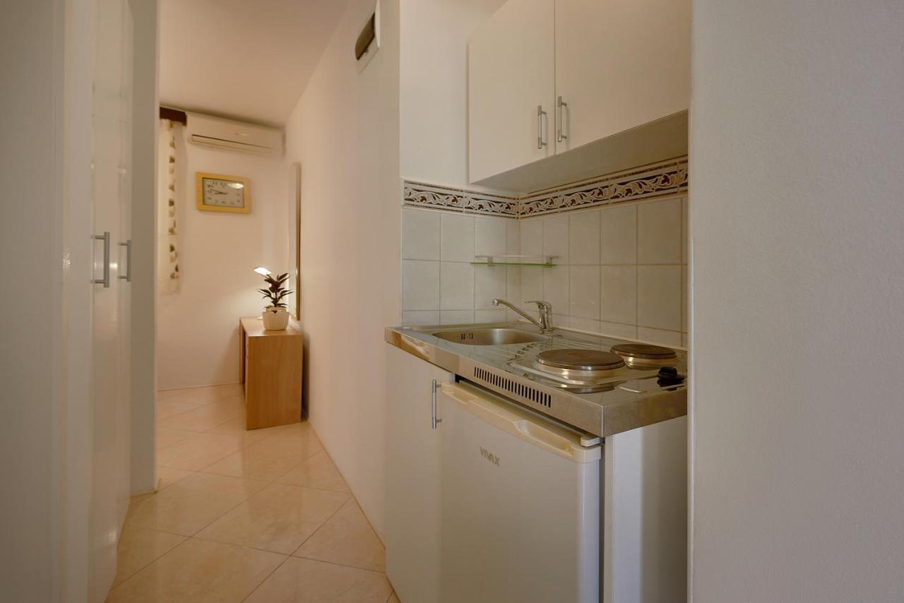 Apartmani Kuca U Maslinama Sveti Stefan Zewnętrze zdjęcie